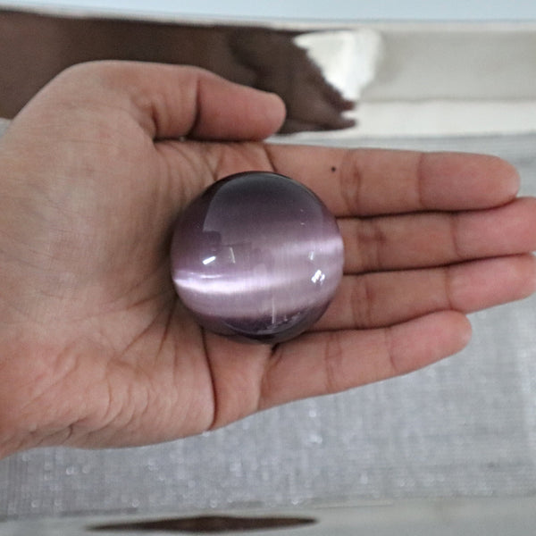 Purple Cats Eye Quartz Sphere 40mm, Amethyst Purple Cat's Eye Crystal Sphere Ball for Home Decor Meditation Healing Ball Home Decor Gifts