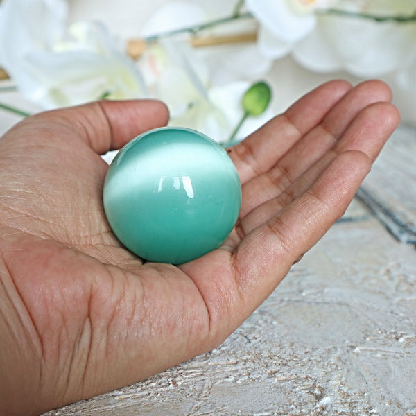 Green Cats Eye Quartz Sphere 40mm Pastel Sea Green Cat's Eye Crystal Sphere Ball for Home Decor Meditation Healing Ball Home Decor Gifts