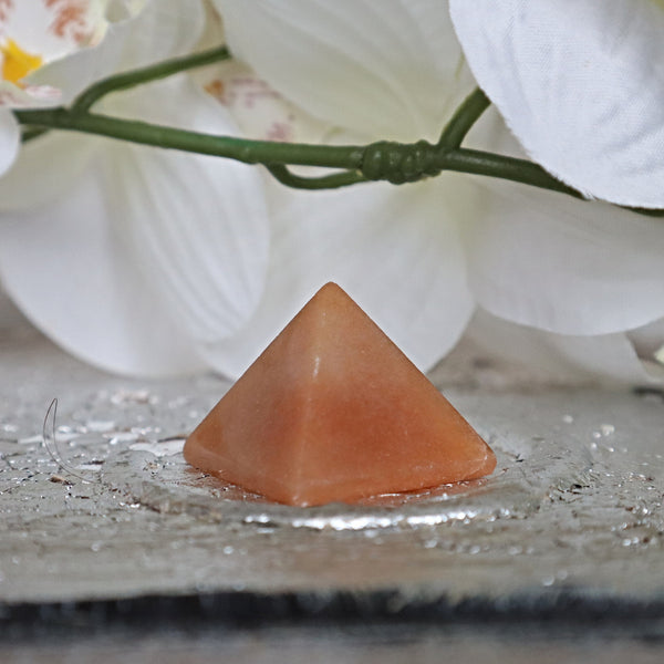 Red Aventurine Pyramid 35mm tall 30mm wide, Pyramid for Meditation, healing, energy, room decor