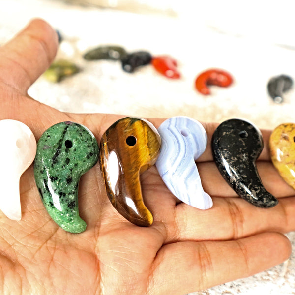 Magatama: Japanese Good Fortune Talisman Pendant (35mm)