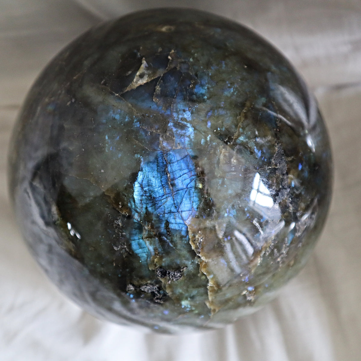 Extra Large Labradorite Sphere with Flash (165mm, 16.5 Lbs)