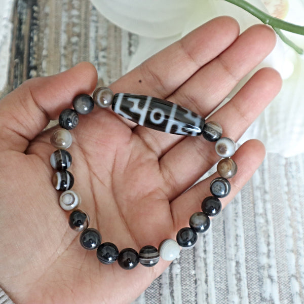 2 Eye Dzi Bead Bracelet: Tibetan Agate Amulet