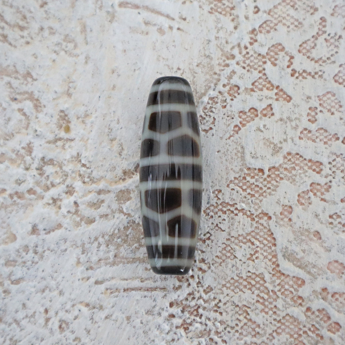 Hand Carved Tibetan Dzi Agate Bead (37mm)