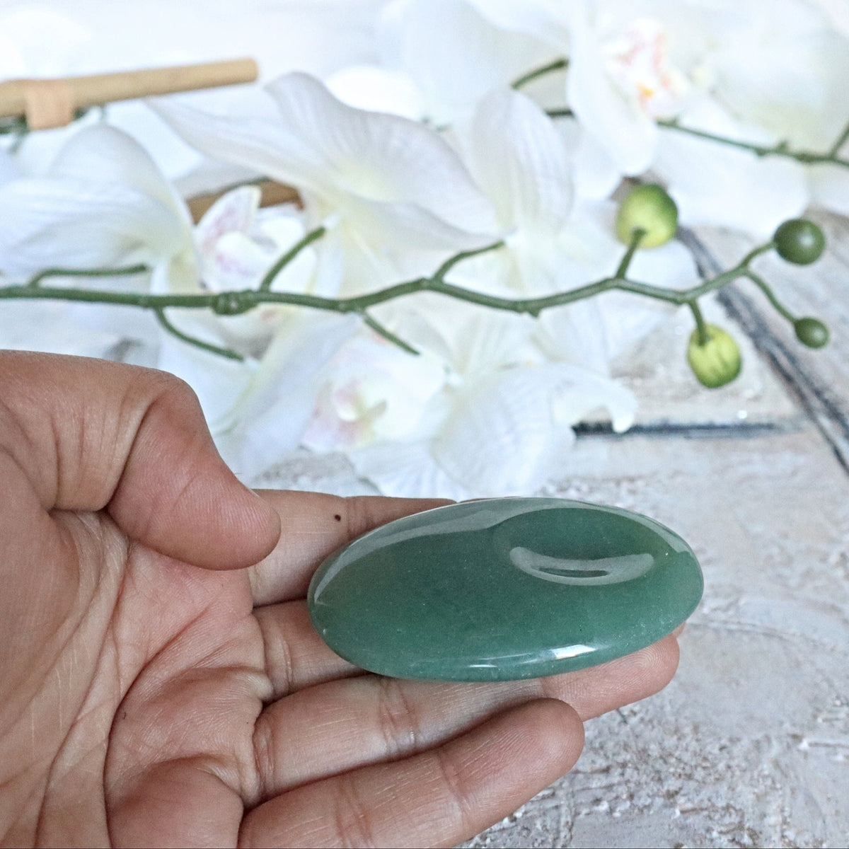 Green Aventurine Thumb Worry Stone: Natural Healing Crystal