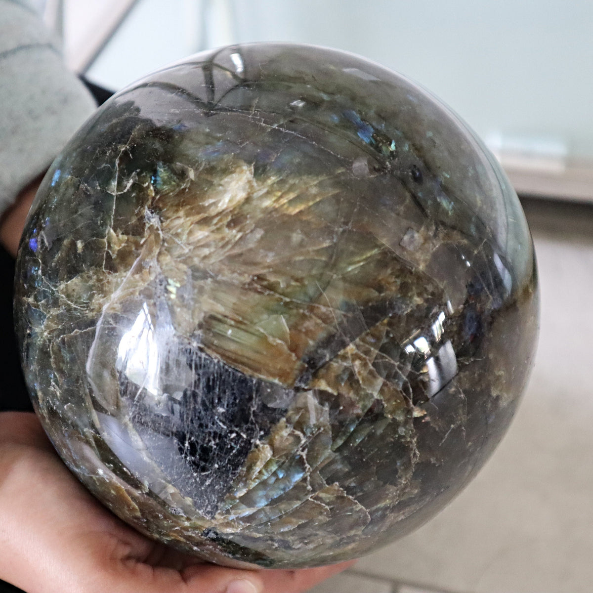 Extra Large Labradorite Sphere with Flash (165mm, 16.5 Lbs)