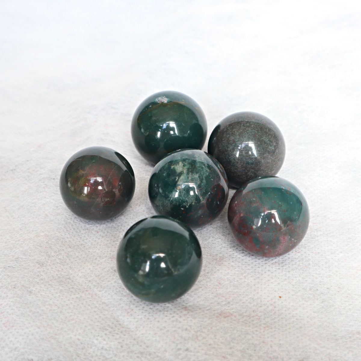 Bloodstone Sphere: Polished Heliotrope Crystal (27mm)