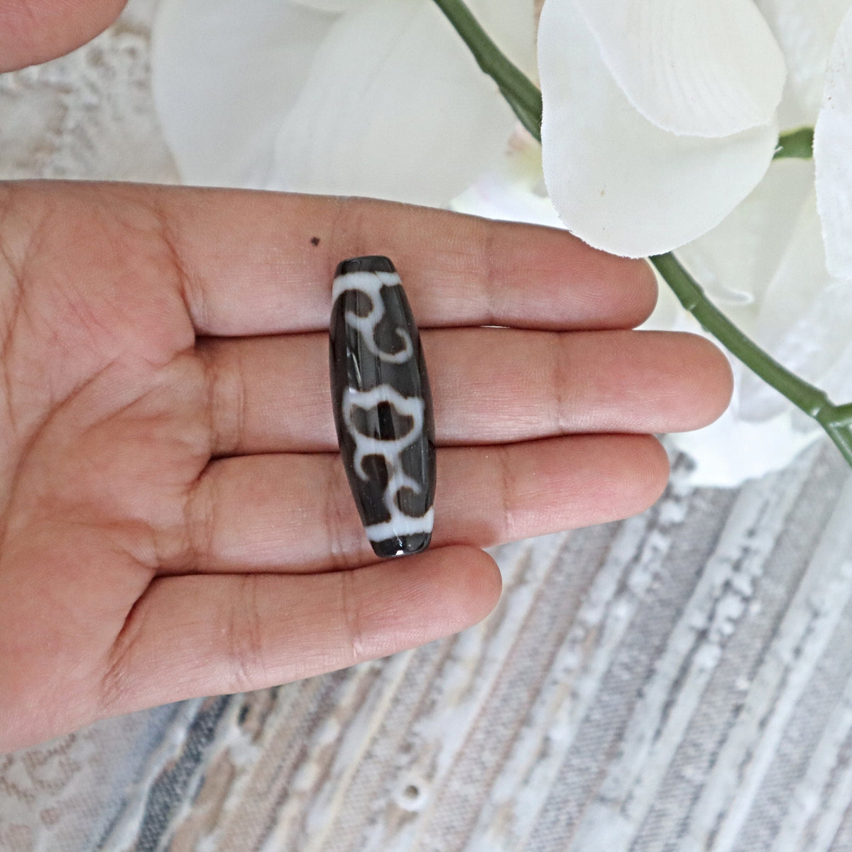 Lotus Tibetan Dzi Bead: Hand Carved Agate Stone (38mm)