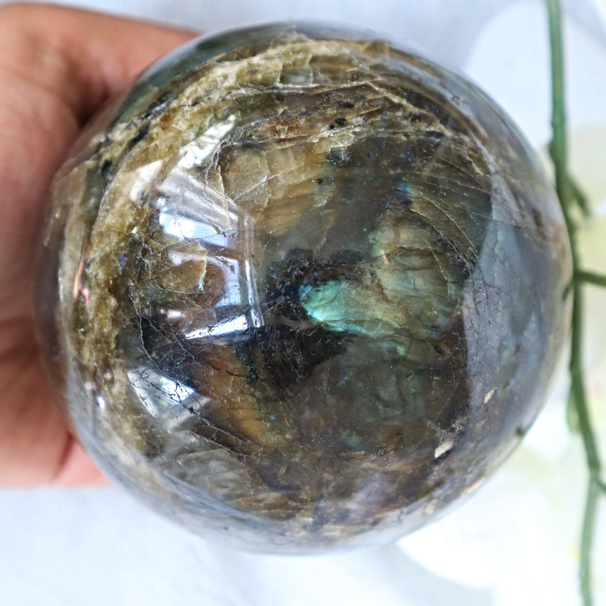 Natural Labradorite Sphere (90 mm): Healing Stone Decor