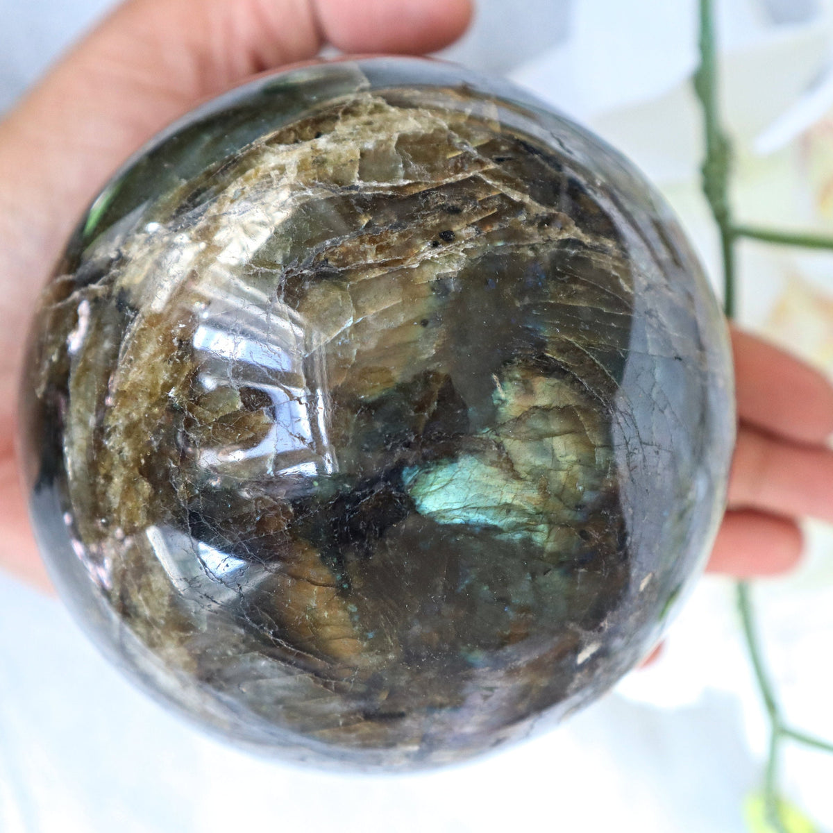 Natural Labradorite Sphere (90 mm): Healing Stone Decor