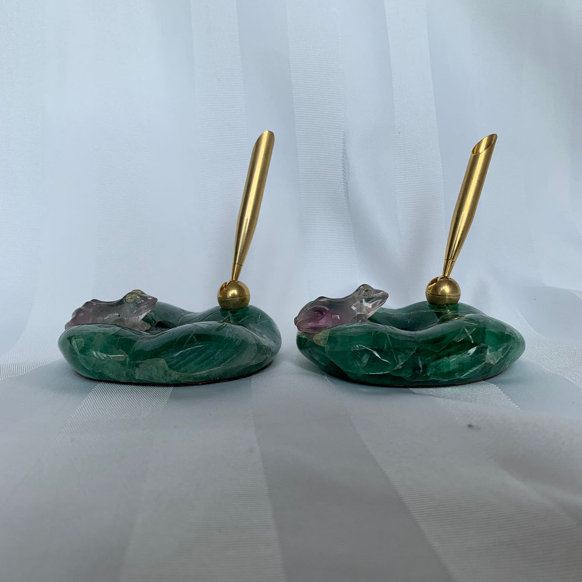 Fluorite Frog Pen Holder: Lotus Leaf Carving Gift
