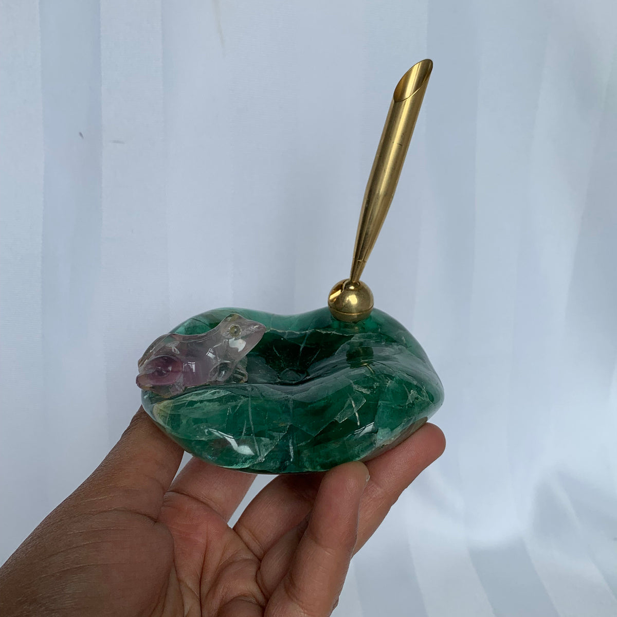 Fluorite Frog Pen Holder: Lotus Leaf Carving Gift