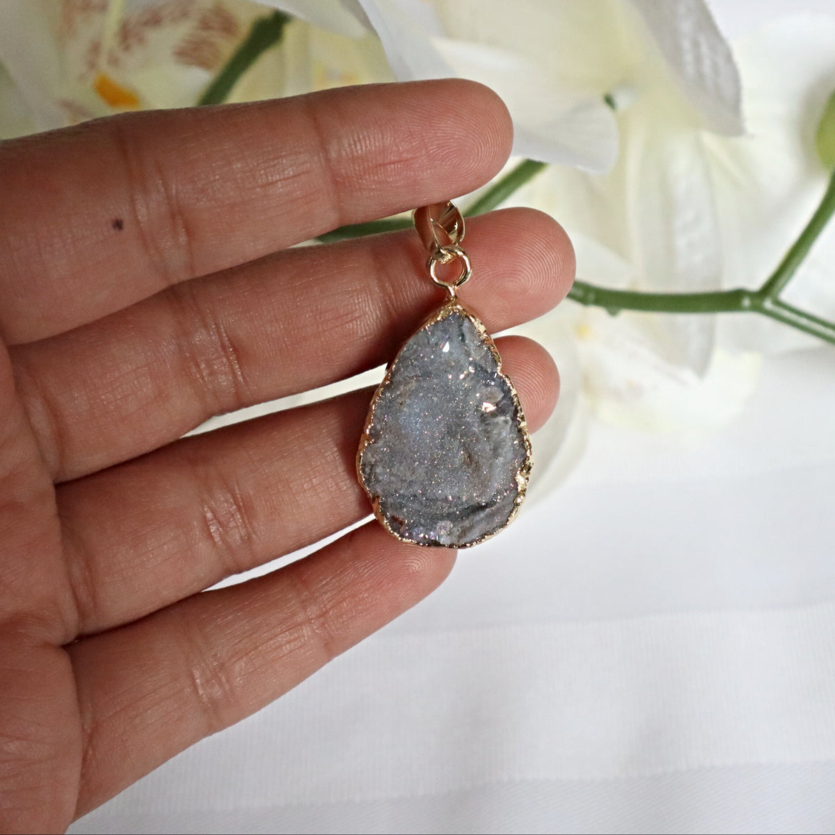 Druzy Pendant Necklace Agate Aura Galaxy for Positive Energy Stress Relief Protection