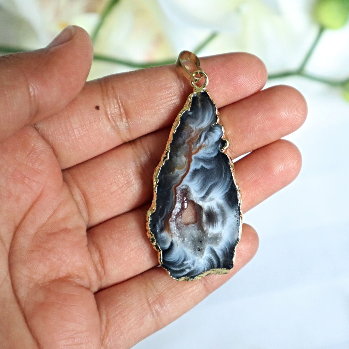 Druzy Geode Agate Pendant Necklace gold with Chain