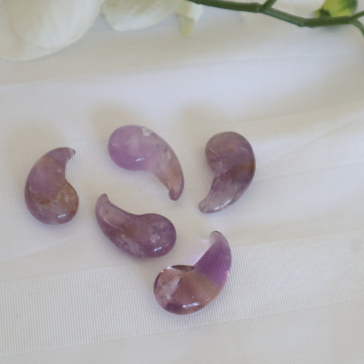 Amethyst Magatama, Amethyst Stone, Mental and Emotional Wellness Gift
