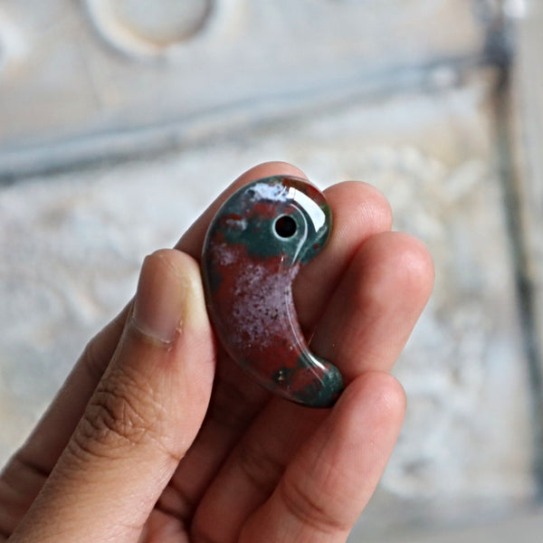 Japan magatama talisman