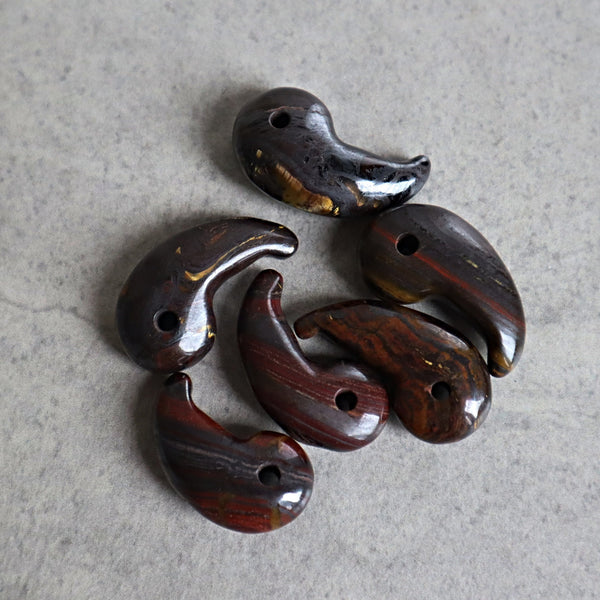 magatama protection pendant
