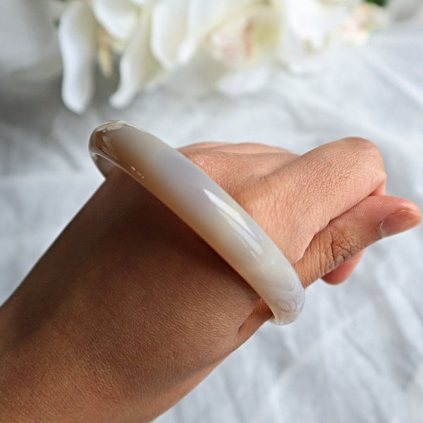 Grounding crystal bangle with calming energy