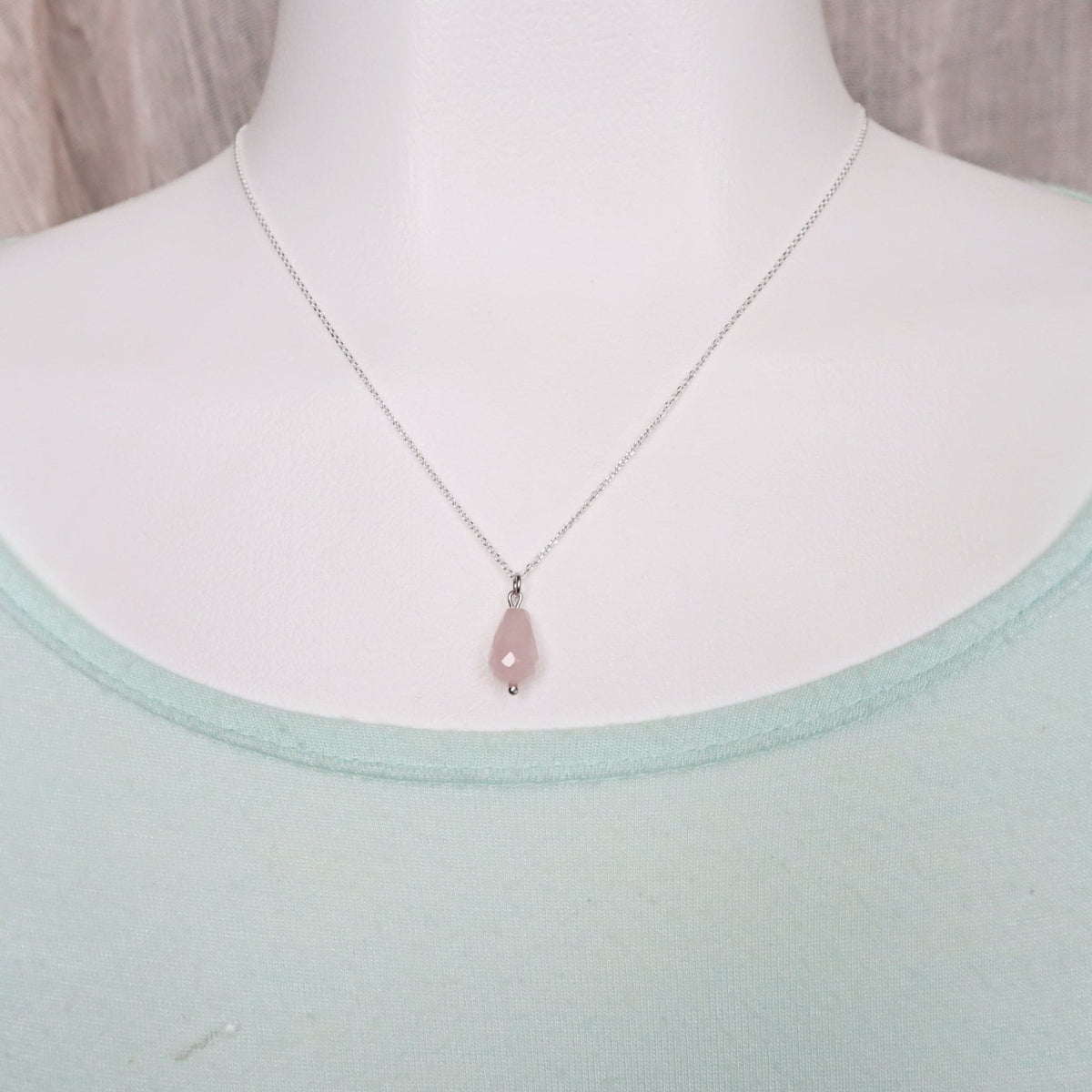Rose Quartz Necklace Gold or Silver – Minimal Healing Jewelry for Love & Calm
