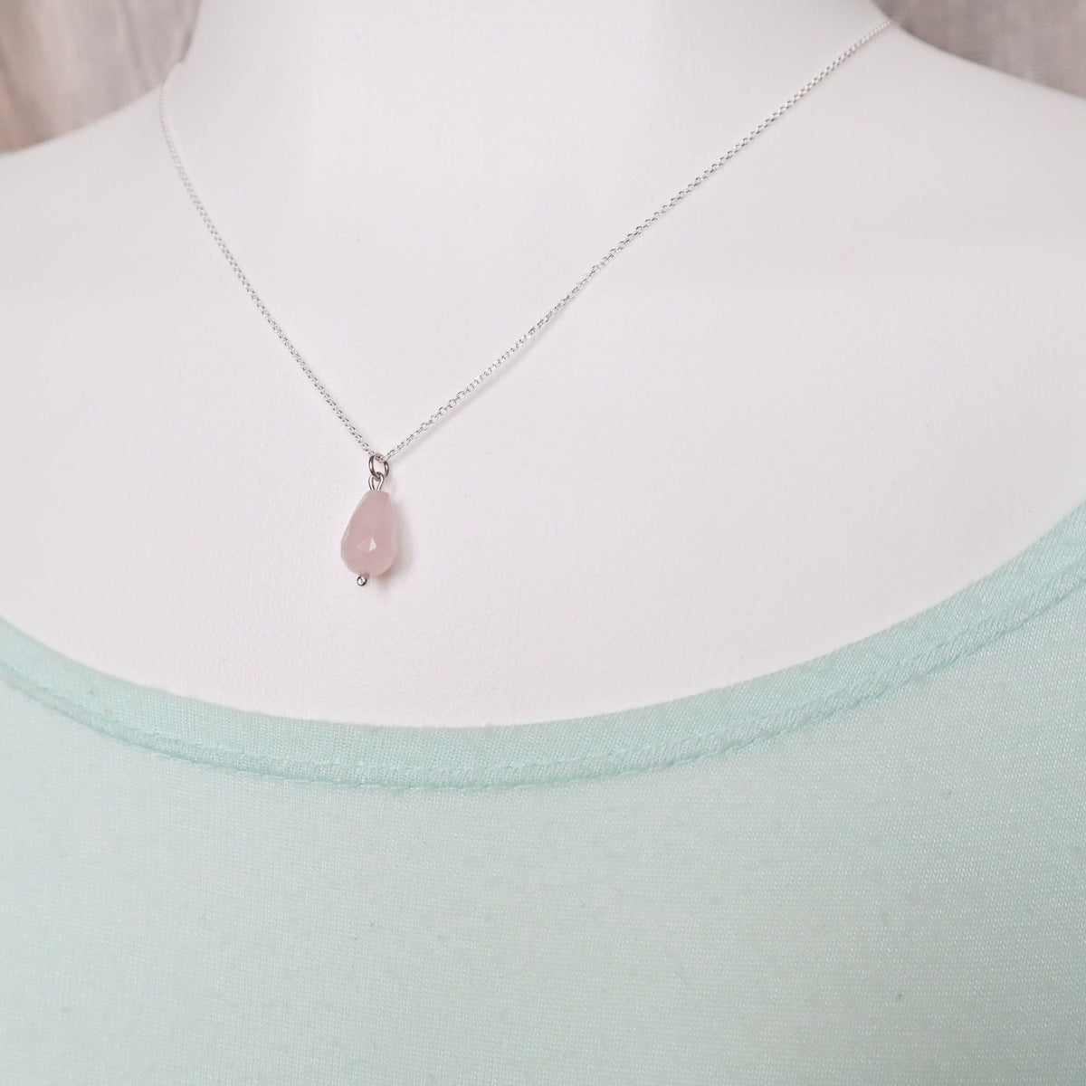 rose quartz necklace