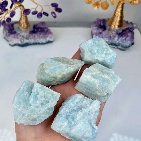 Raw Aquamarine Crystal: Natural Blue Beryl Stone for Calming Energy