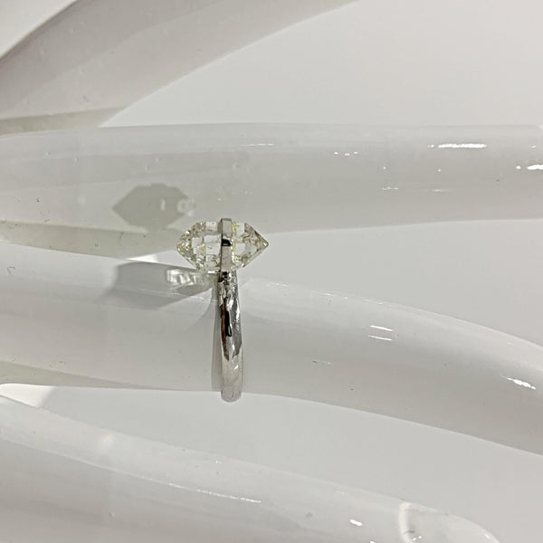 Raw quartz crystal ring in 925 silver