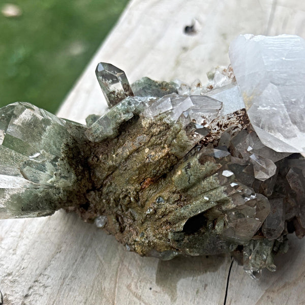 energy cleansing green crystal