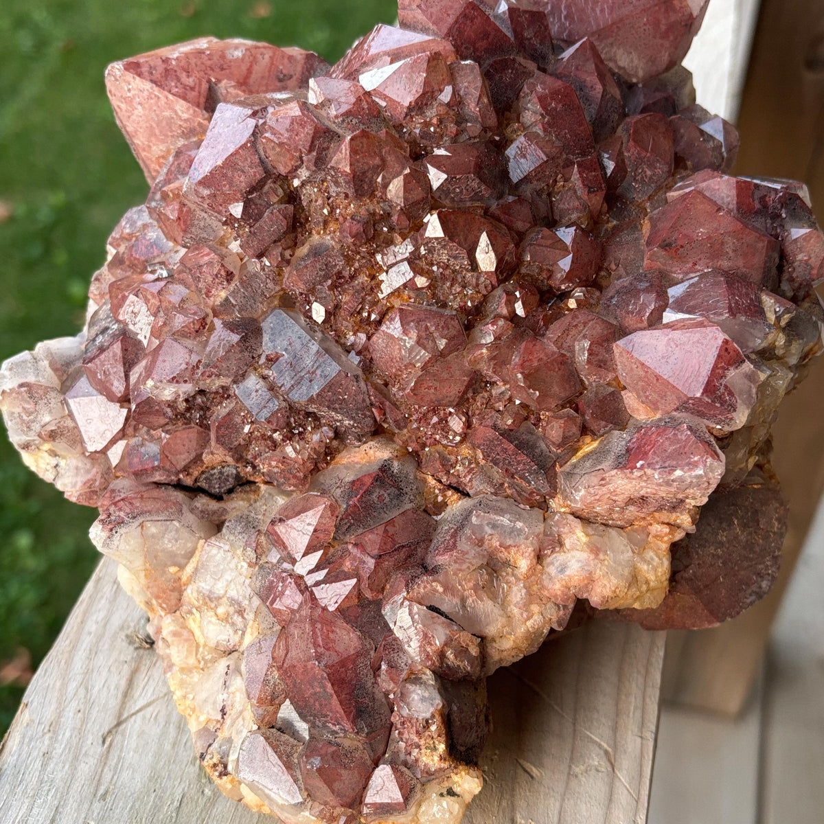 hematoid quartz mineral specimen