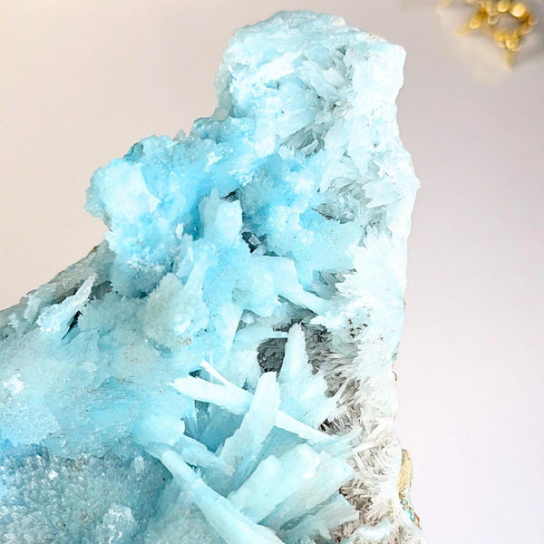 large blue aragonite oceanic shape