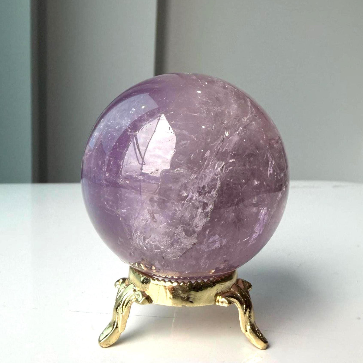 Healing amethyst sphere for meditation
