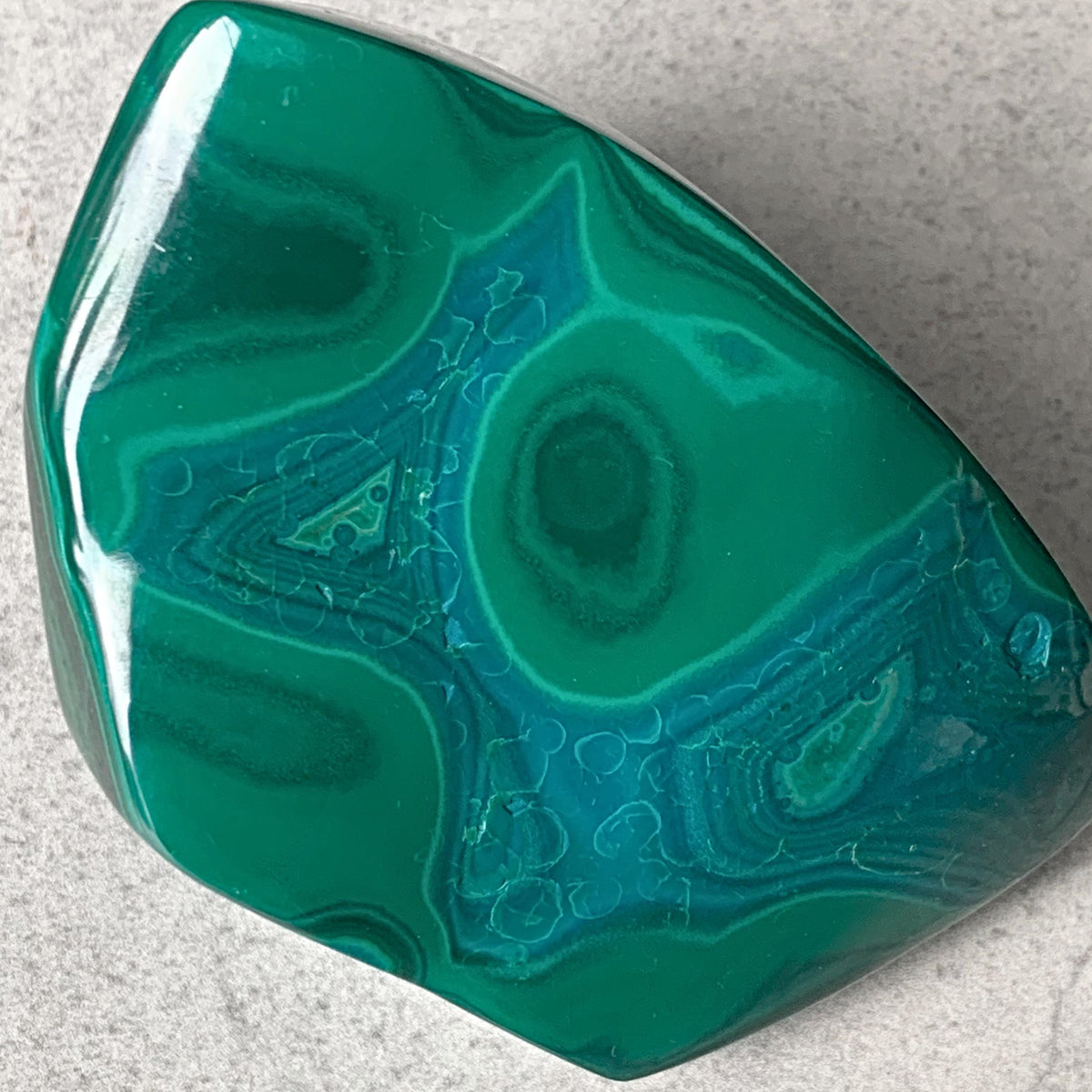 Natural green malachite mineral