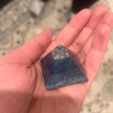 lapis pyramid