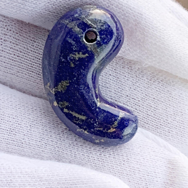 lapis lazuli magatama