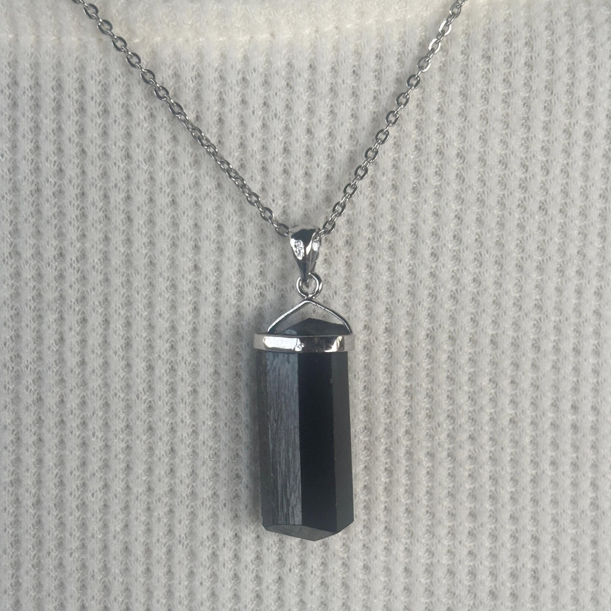 grounding crystal point necklace silver