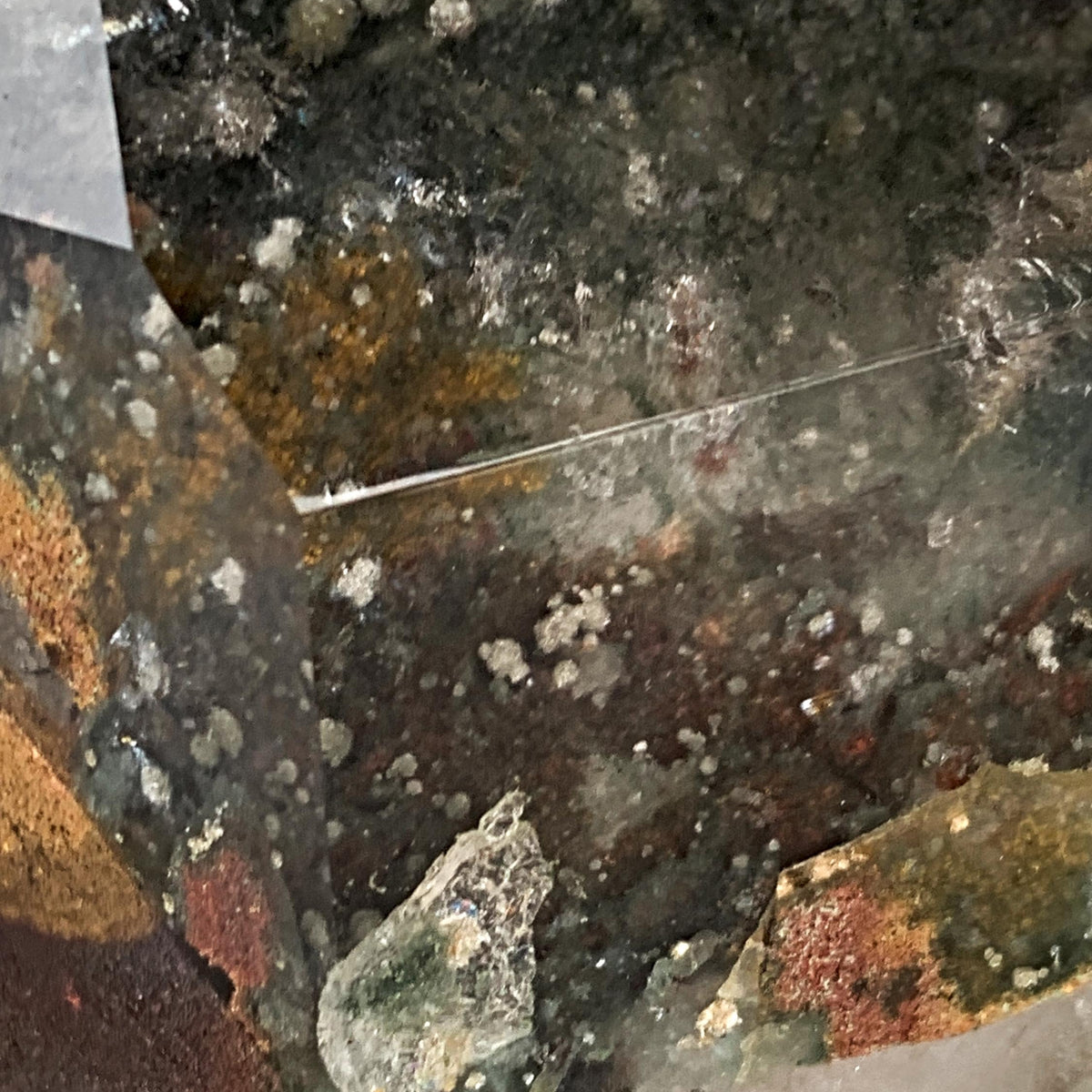 large quartz point
