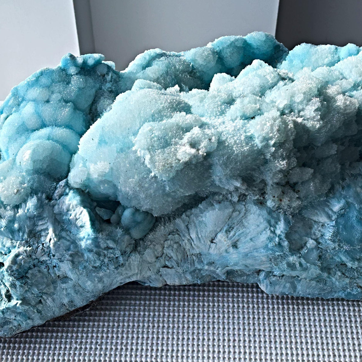 Large botryoidal aragonite formation
