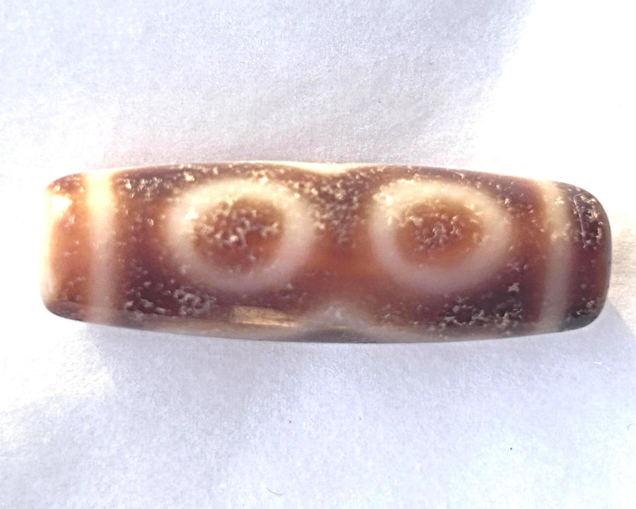 Rare 3 eye Tibetan dzi bead agate