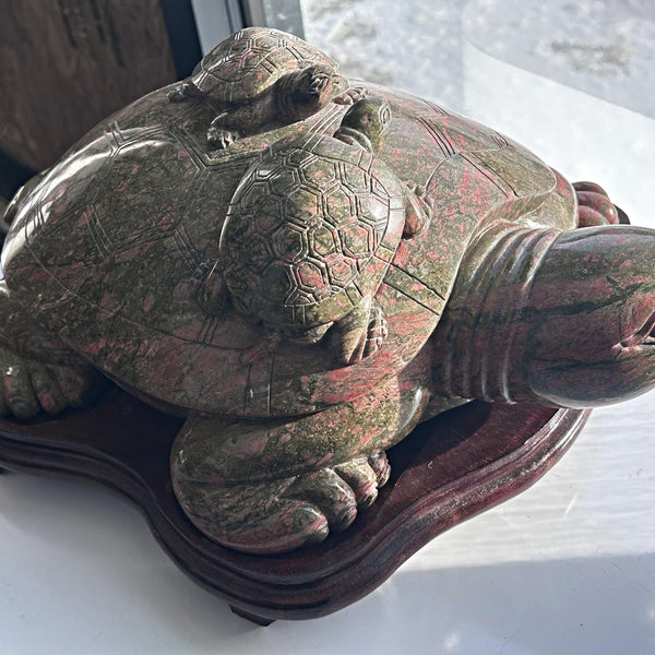 Luxury mineral turtle decor