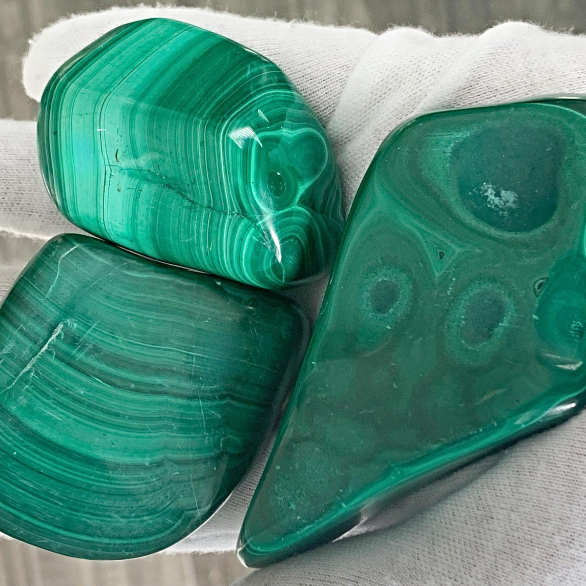 Collector grade malachite freeform