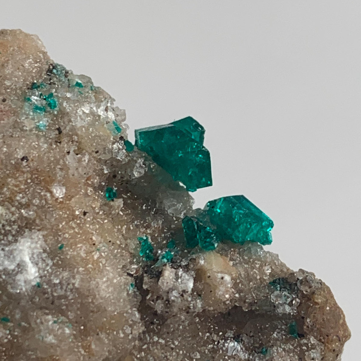 dioptase crystals with strong crystal form tsumeb