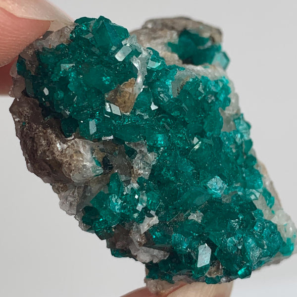 natural copper mineral dioptase crystal formation