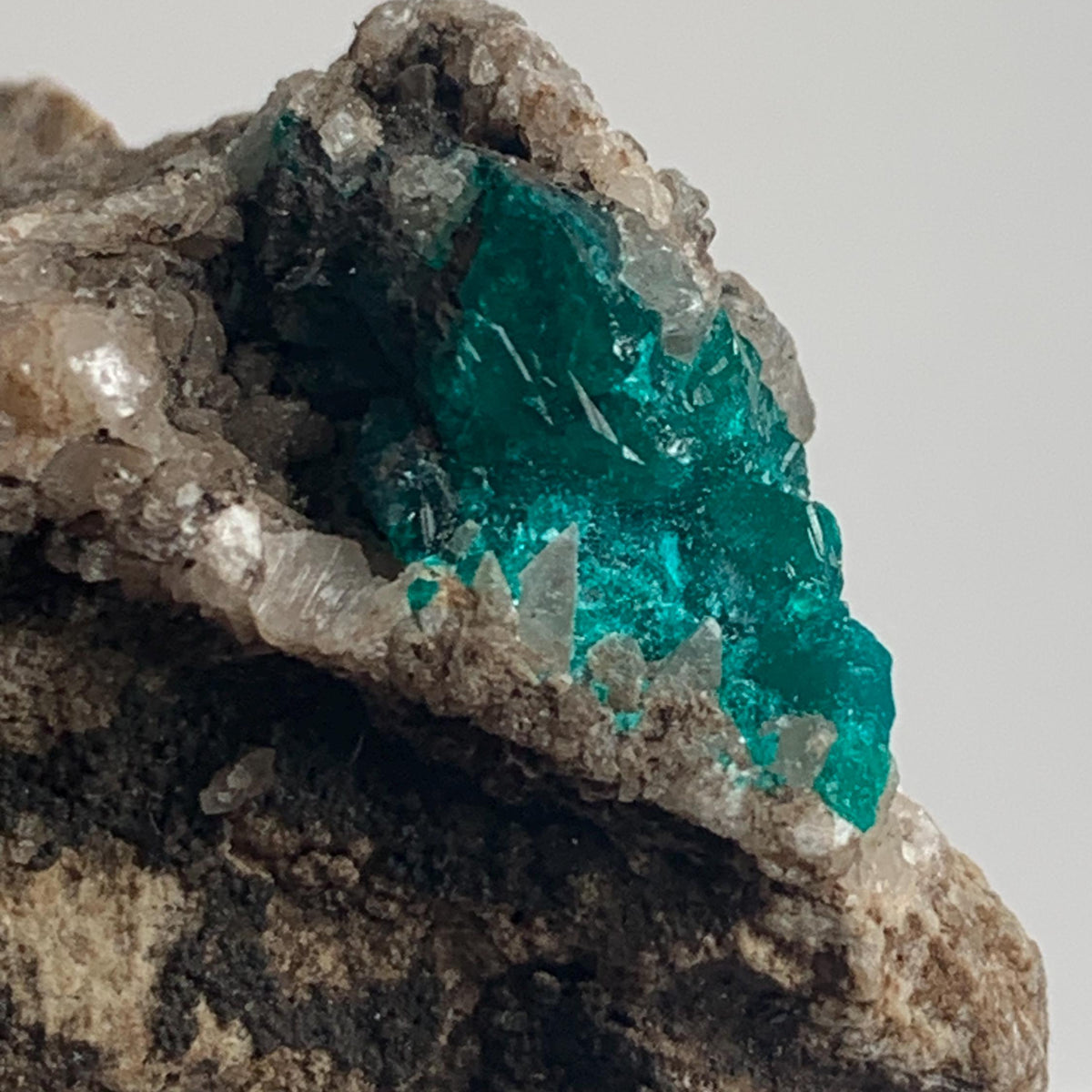 large dioptase specimen tsumeb mine namibia