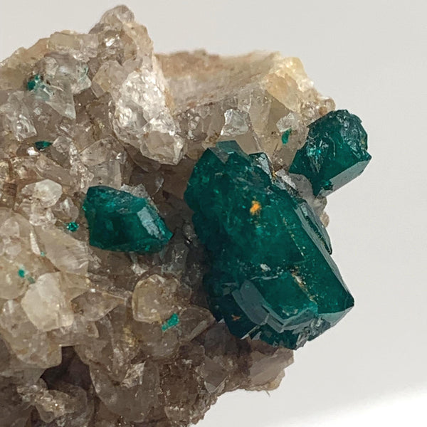 tsumeb mine dioptase with prominent 14mm crystal