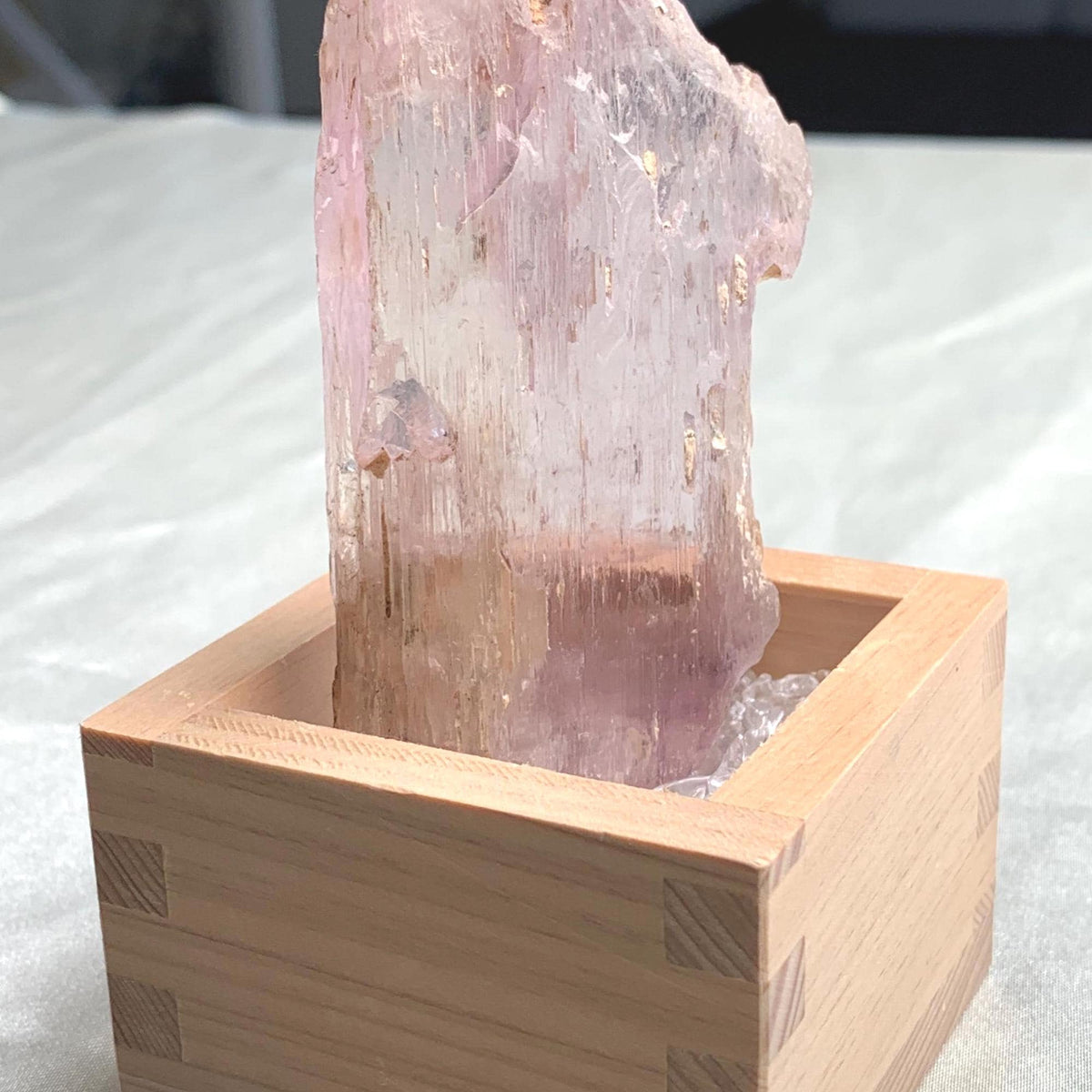 Kunzite Specimen – High Clarity Faceting Grade Etched Termination Afghanistan 89mm Mineral Décor, KG2