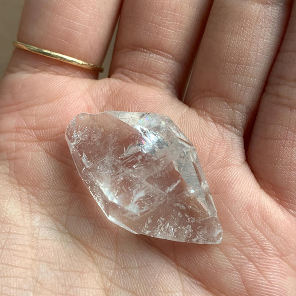 medium clarity quartz thin point crystal