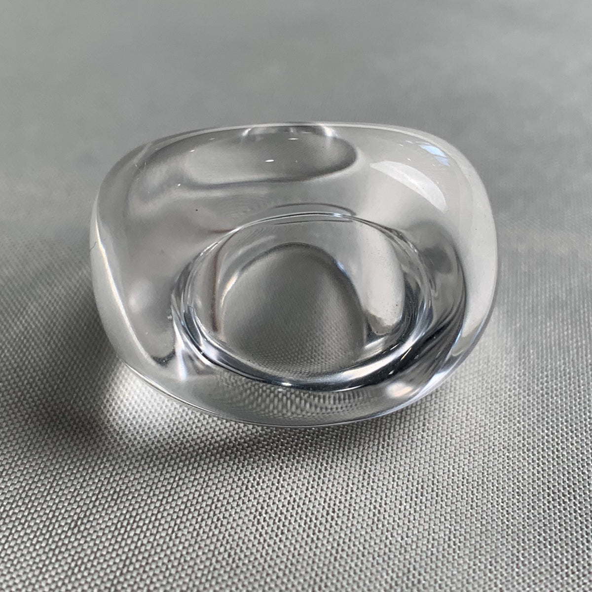 Bold clear quartz cocktail ring with wide oval basin table