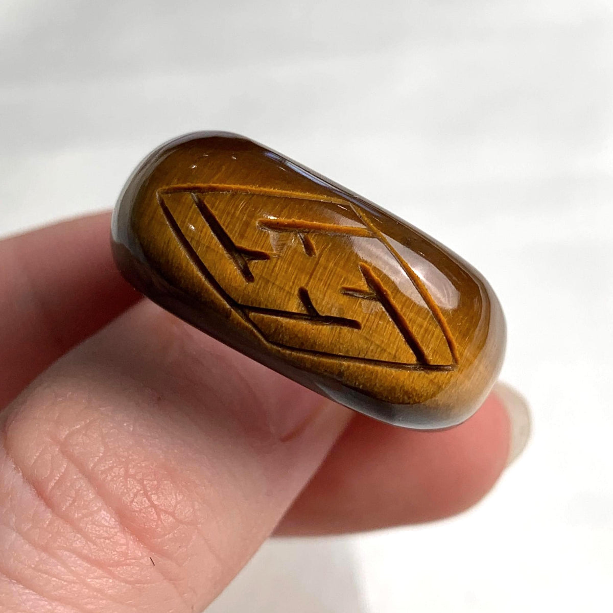 AAAA grade tiger eye crystal ring with thick comfortable band