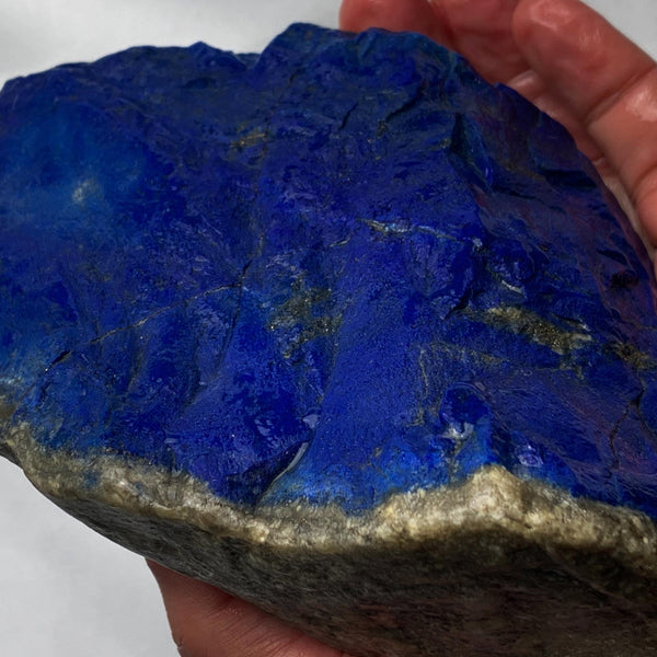 Natural premium Lapis Lazuli collector specimen weighing 946 grams