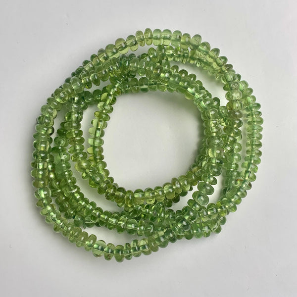 Green peridot beaded bracelet for gemstone jewelry lovers