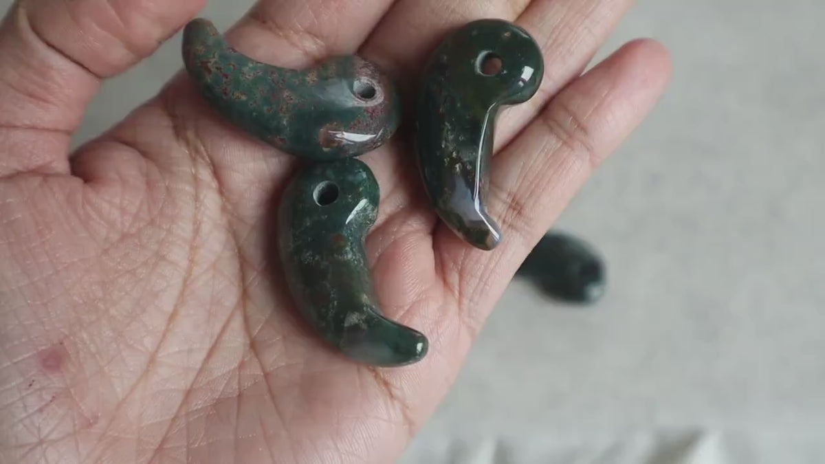 Bloodstone Magatama Japanese Talisman for Strength, Protection & Vital Energy