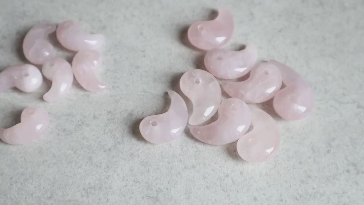 Magatama Rose Quartz , Tokonoma Display Accessory, Japanese Magatama Love symbol, Good Luck Decoration